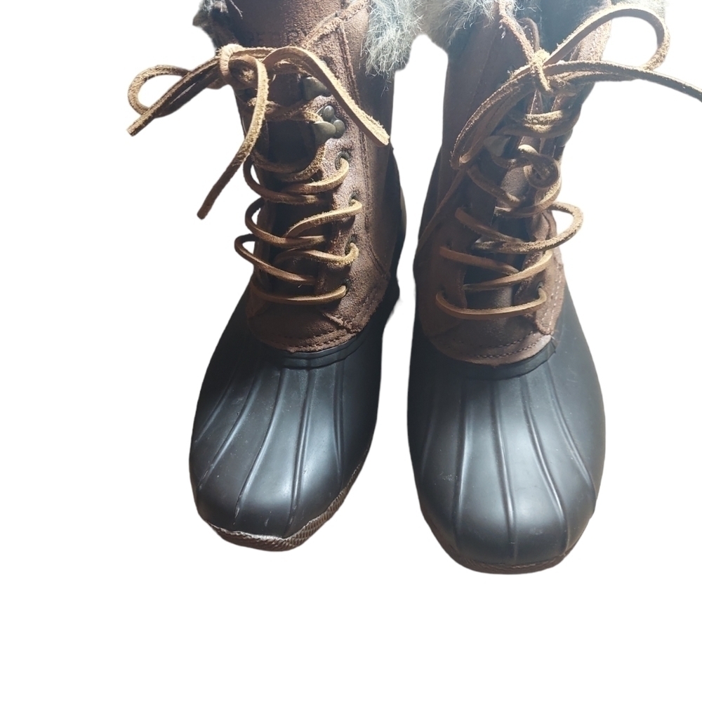 6.5 Sperry black‎ boots